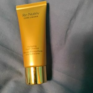 Estee Lauder Re-Nutriv Hydrating Foam Cleanser